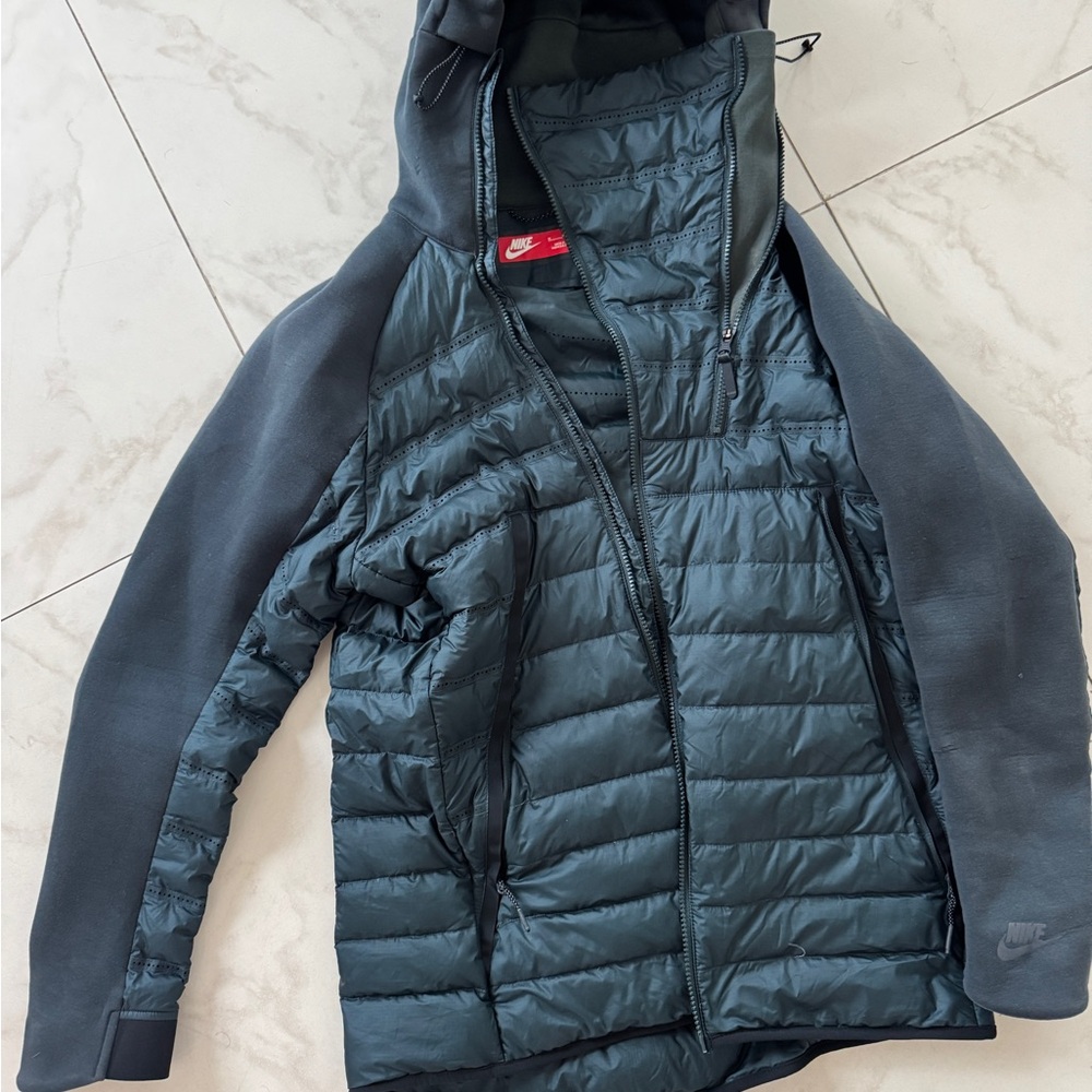 Nike Men Green Tech Fleece Puffer Jacket size medium